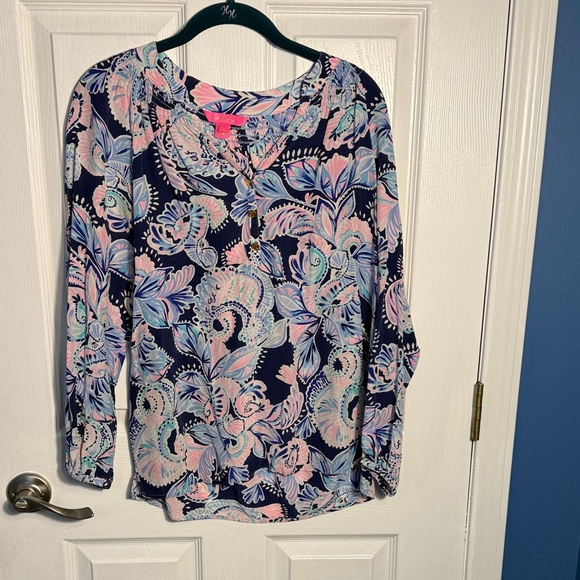 Lilly Pulitzer Tops - Lilly Pulitzer Navy and Pink Floral Blouse